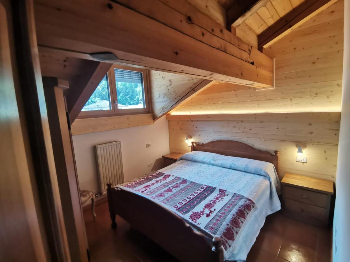 Apartamento Mansarda A Carciato, Trilocale In Montagna Dimaro Exterior foto