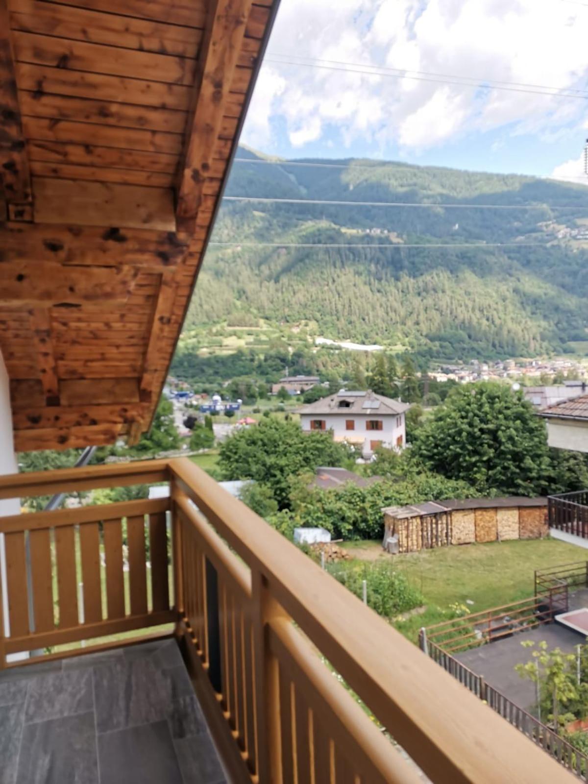 Apartamento Mansarda A Carciato, Trilocale In Montagna Dimaro Exterior foto