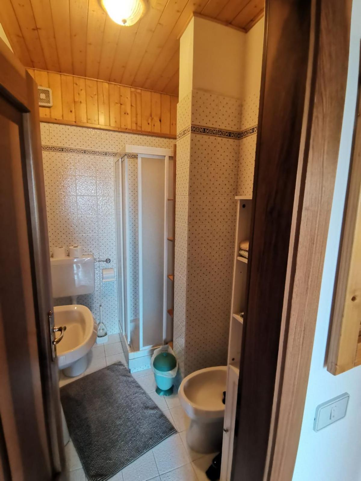 Apartamento Mansarda A Carciato, Trilocale In Montagna Dimaro Exterior foto