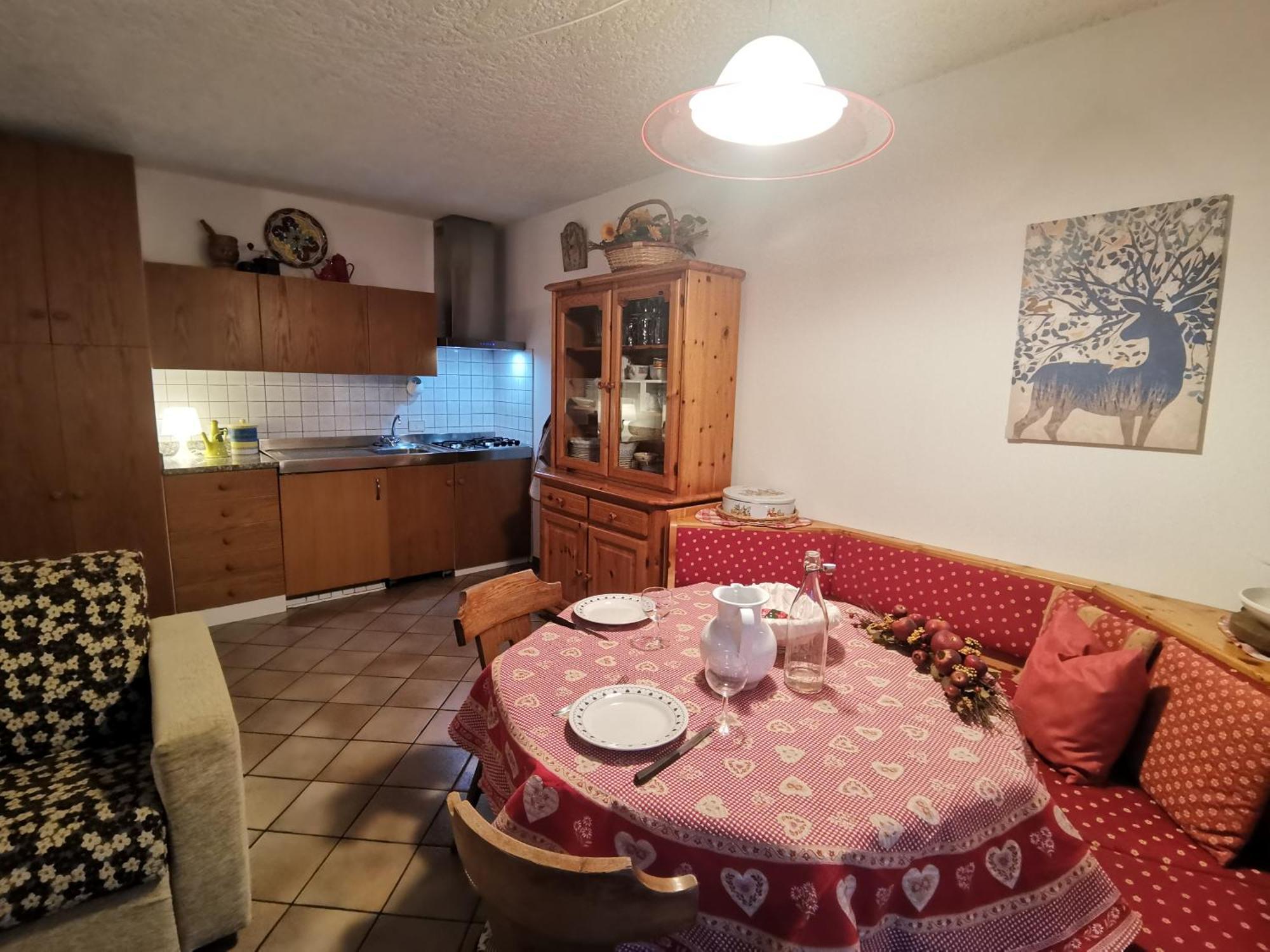 Apartamento Mansarda A Carciato, Trilocale In Montagna Dimaro Exterior foto