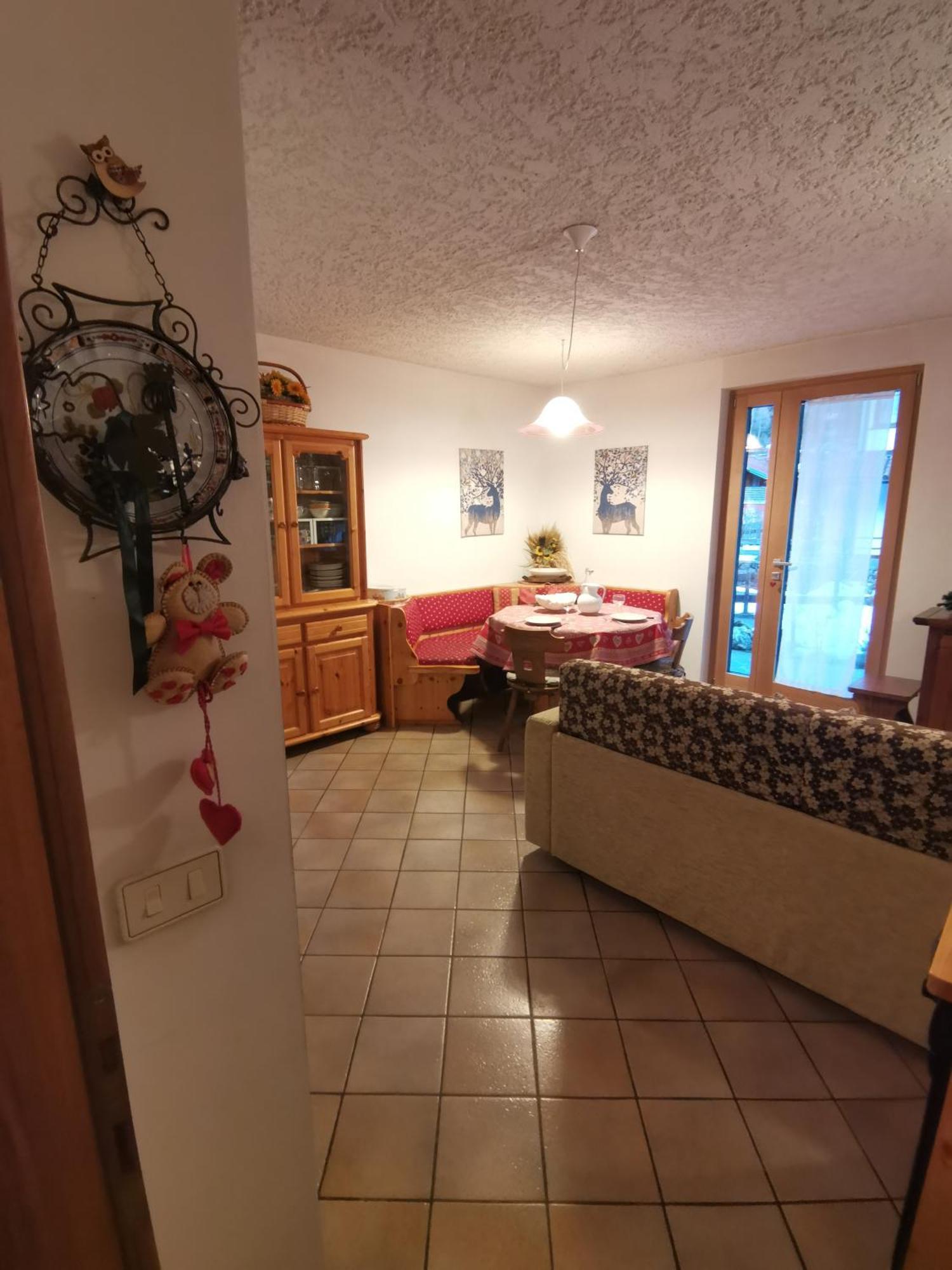 Apartamento Mansarda A Carciato, Trilocale In Montagna Dimaro Exterior foto